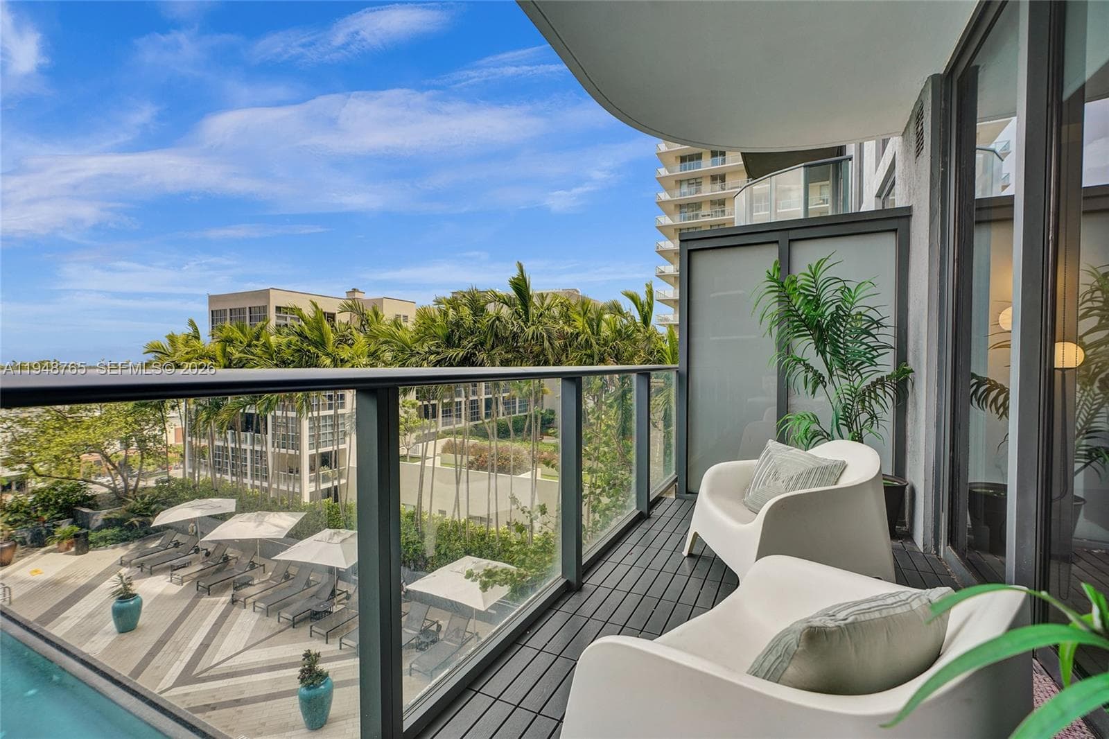 121 NE 34th St # 910, Miami FL 33137 — 37