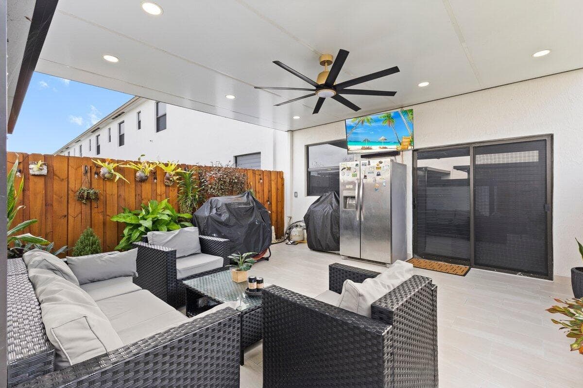 23426 SW 127th Place, Homestead FL 33032 — 11
