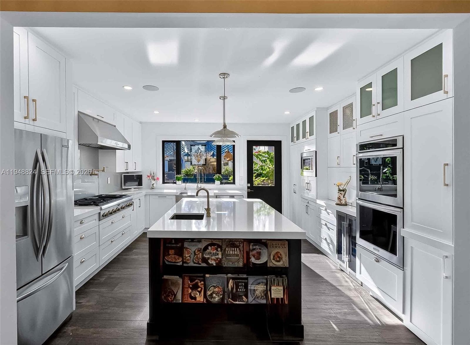 1680 Onaway Dr, Coconut Grove FL 33133 — 3
