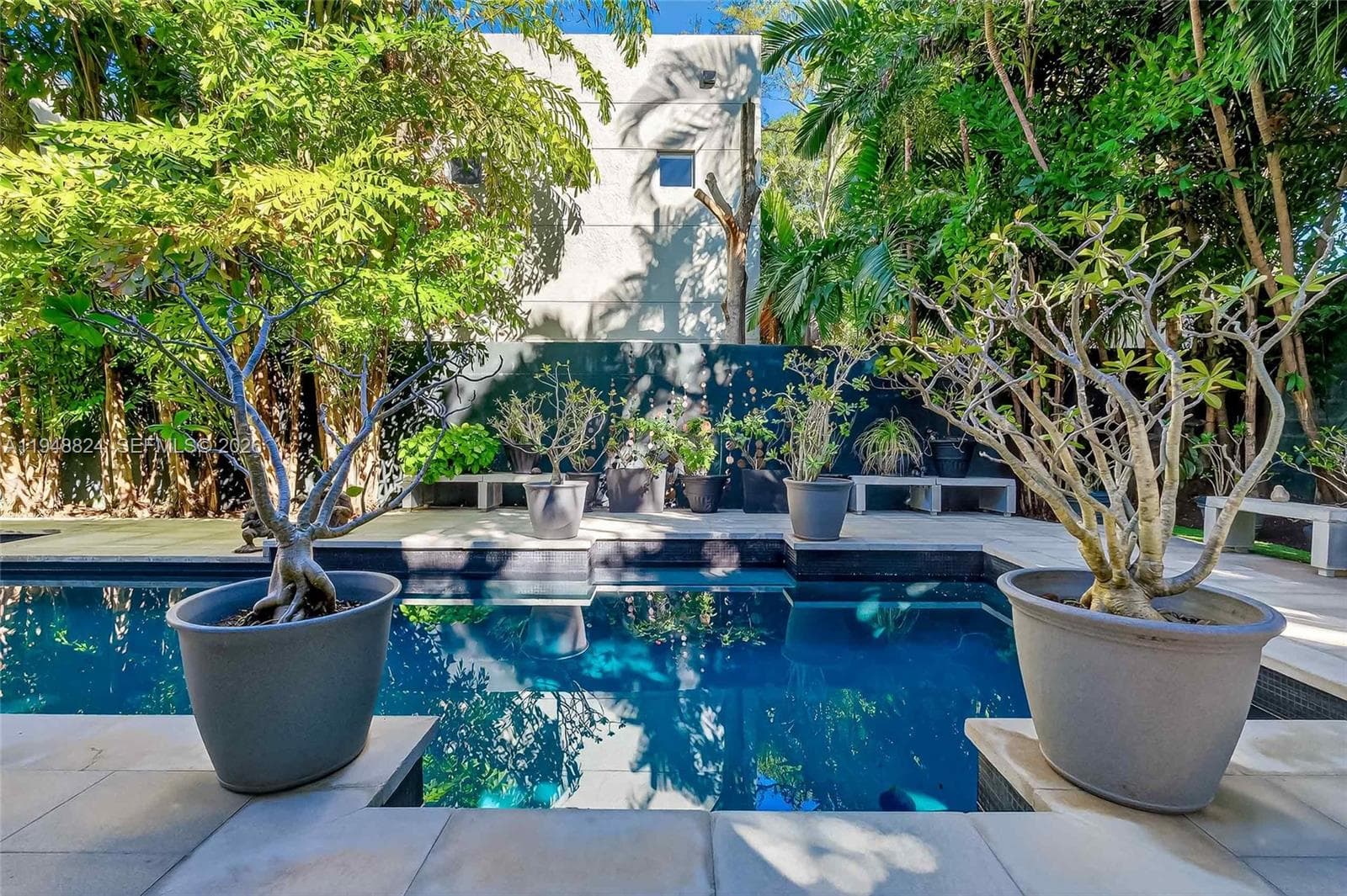 1680 Onaway Dr, Coconut Grove FL 33133 — 40