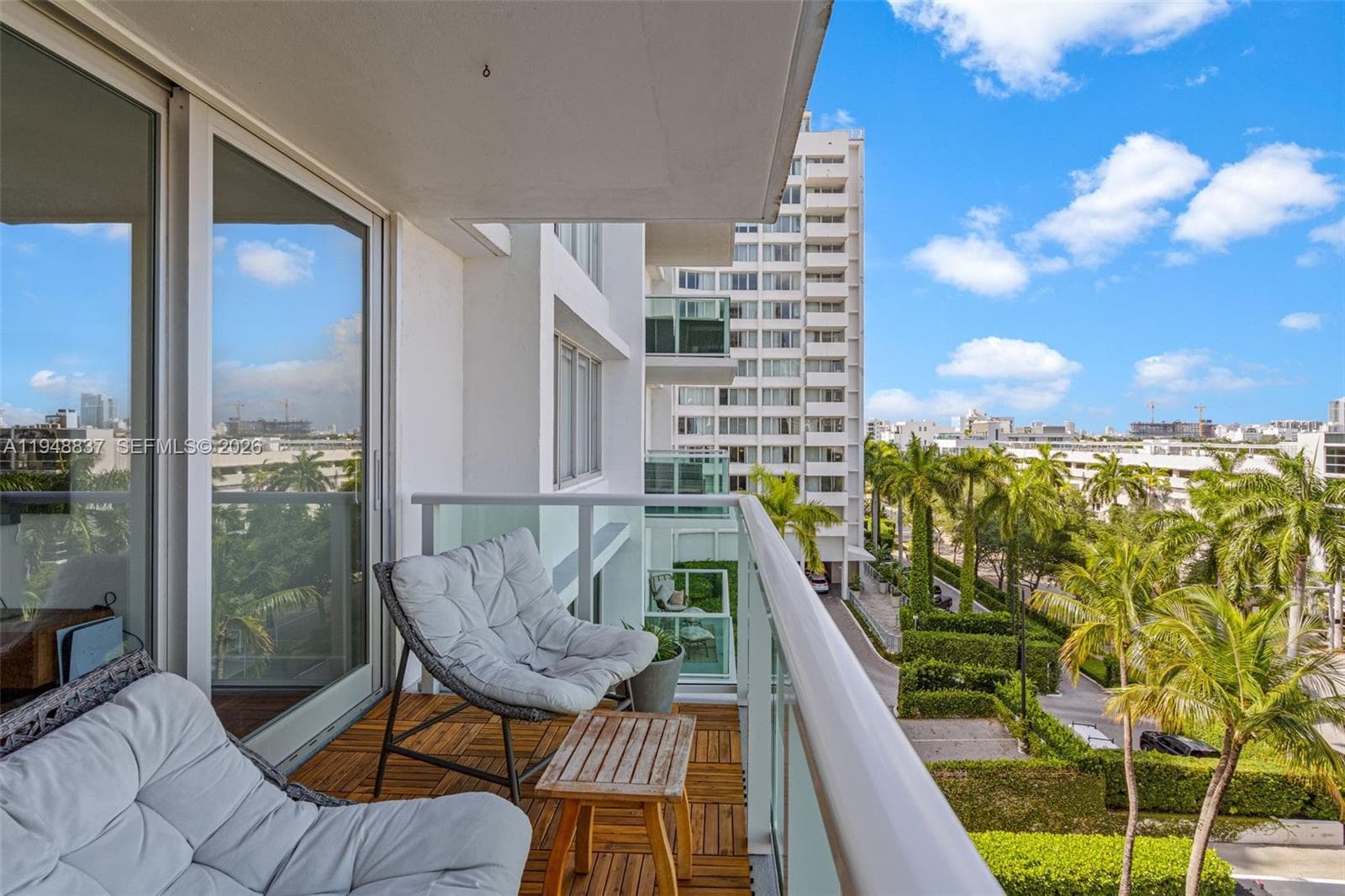 1000 West Ave # 609, Miami Beach FL 33139 — 16