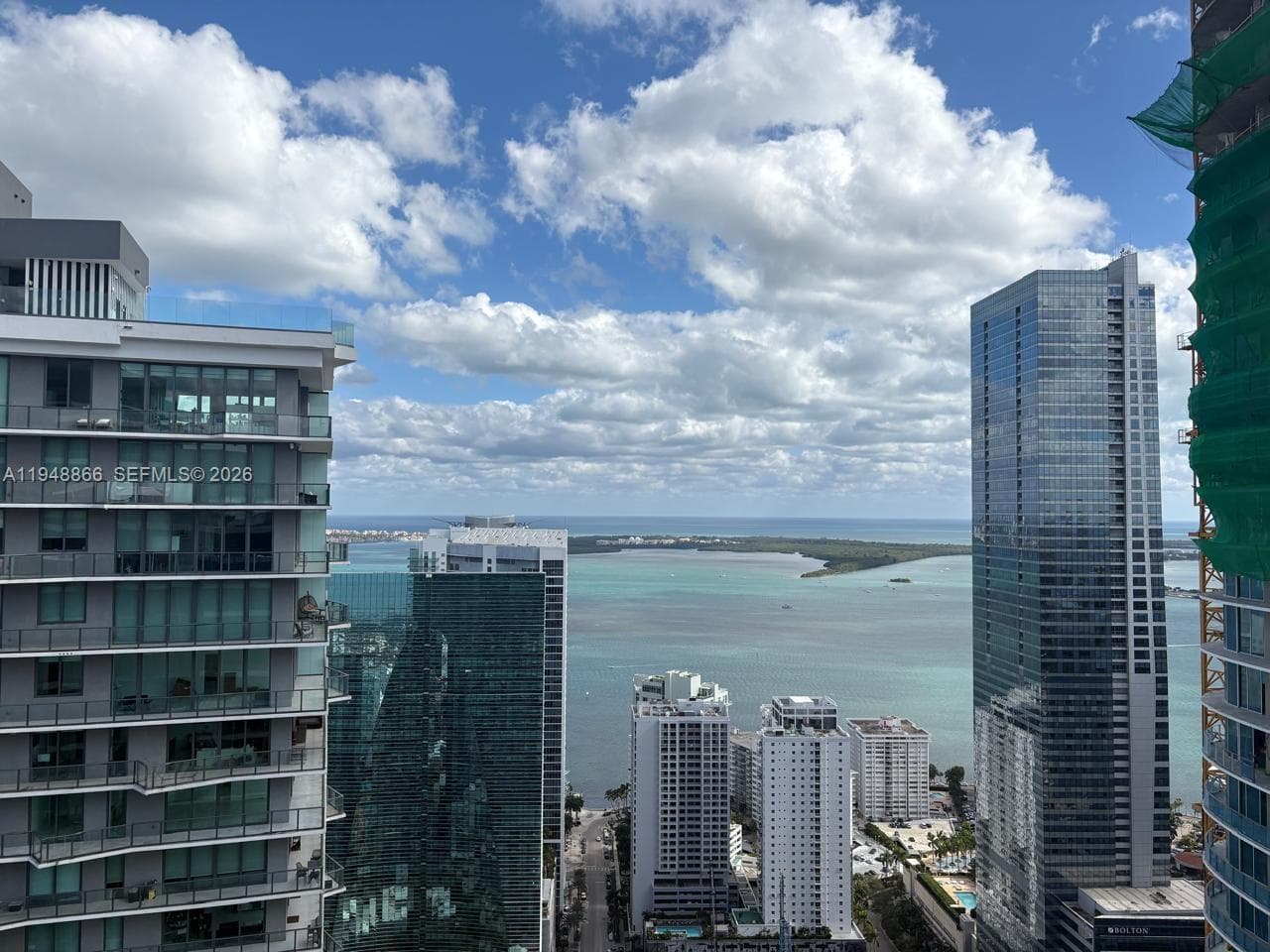 60 SW 13th St # 3013, Miami FL 33130 — 17