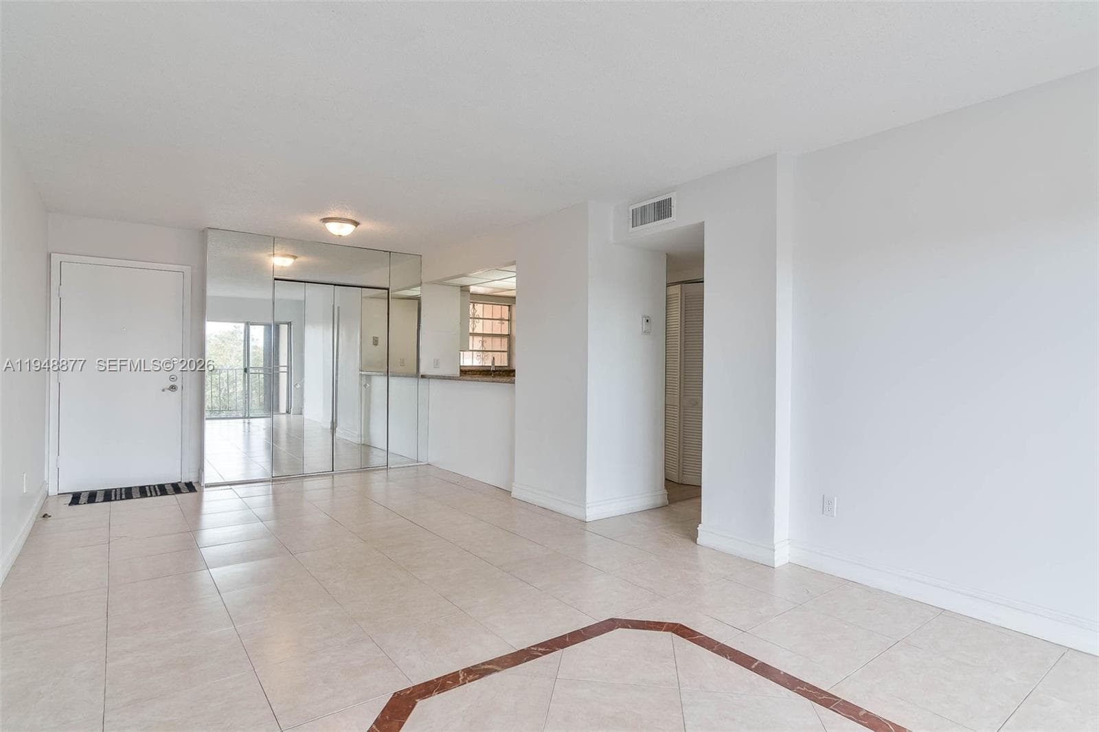 8895 Fontainebleau Blvd # 407, Miami FL 33172 — 9
