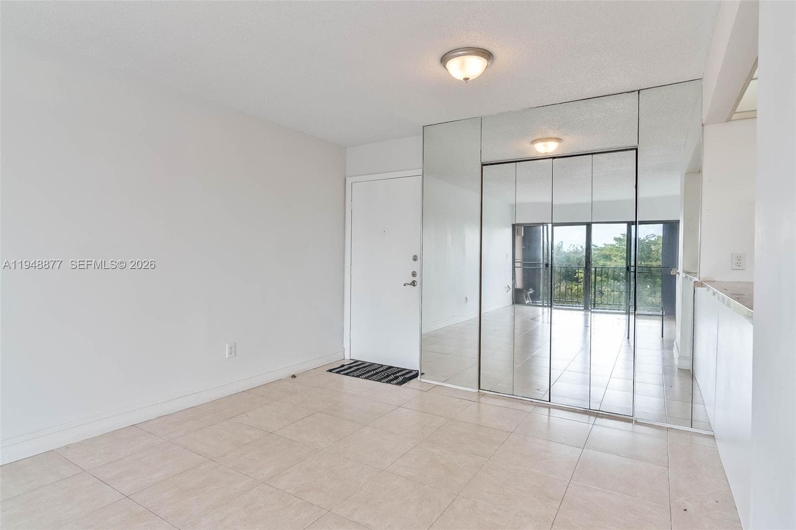 8895 Fontainebleau Blvd # 407, Miami FL 33172 — 8