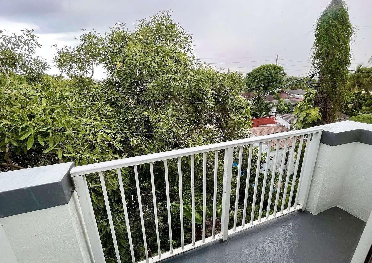 7516 NE 1st Avenue # 302, Miami FL 33138 — 6