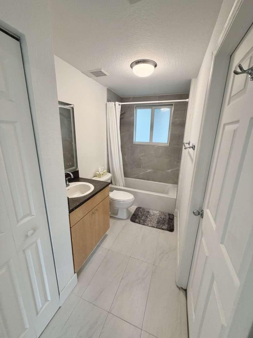7516 NE 1st Avenue # 302, Miami FL 33138 — 5