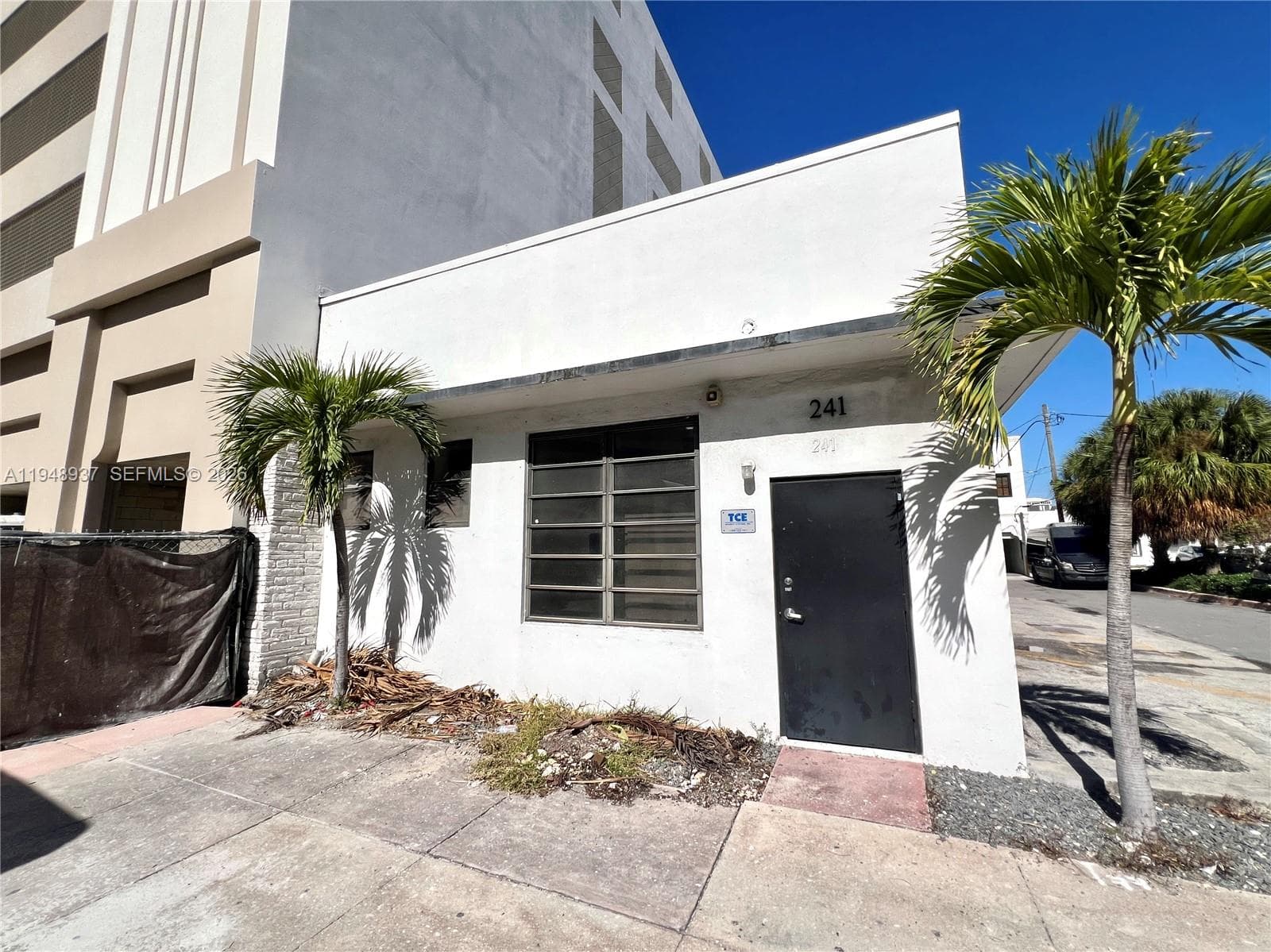 241 Almeria Ave, Coral Gables FL 33134 — 2