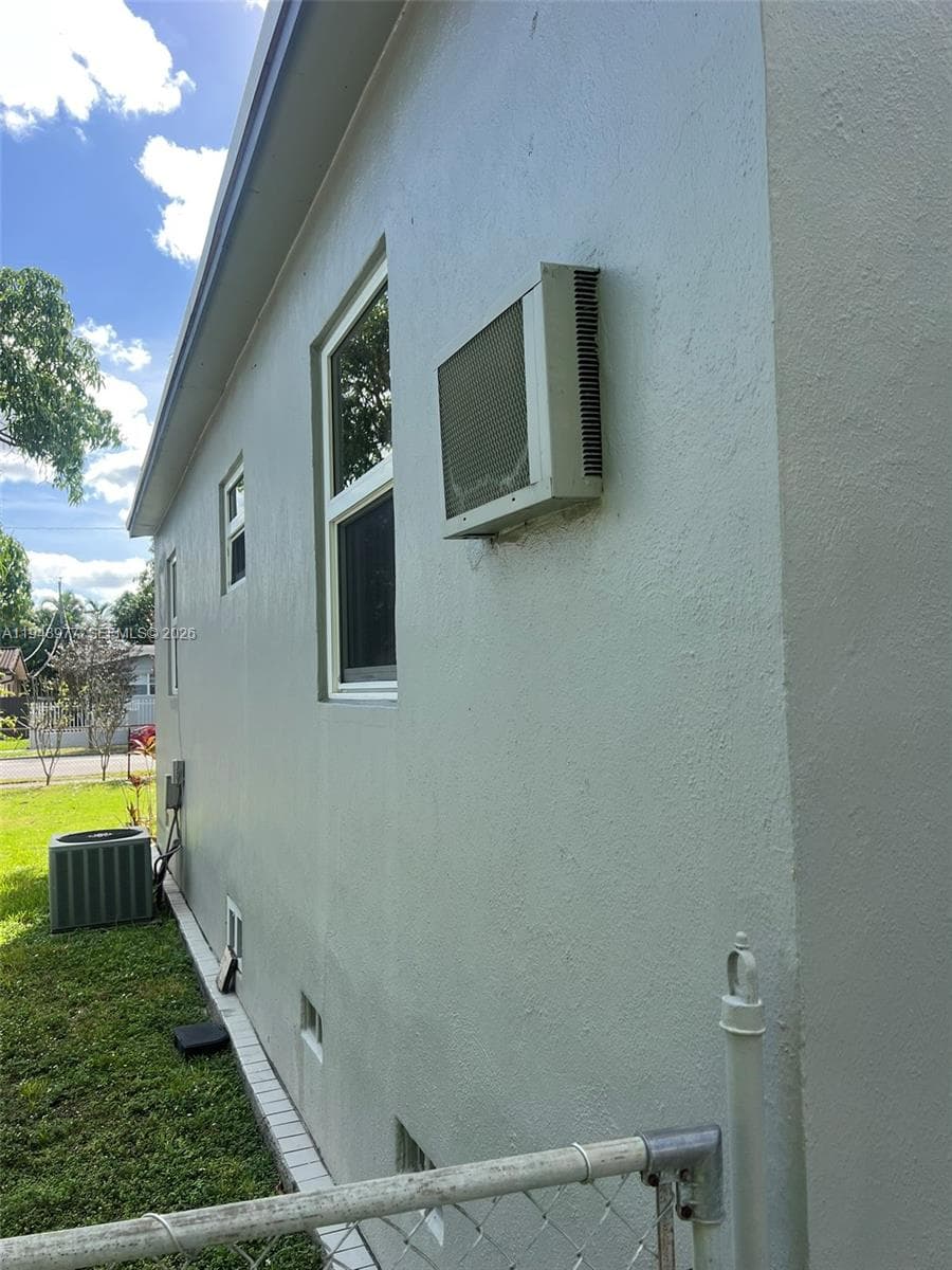 5561 SW 5th Ter, Miami FL 33134 — 7