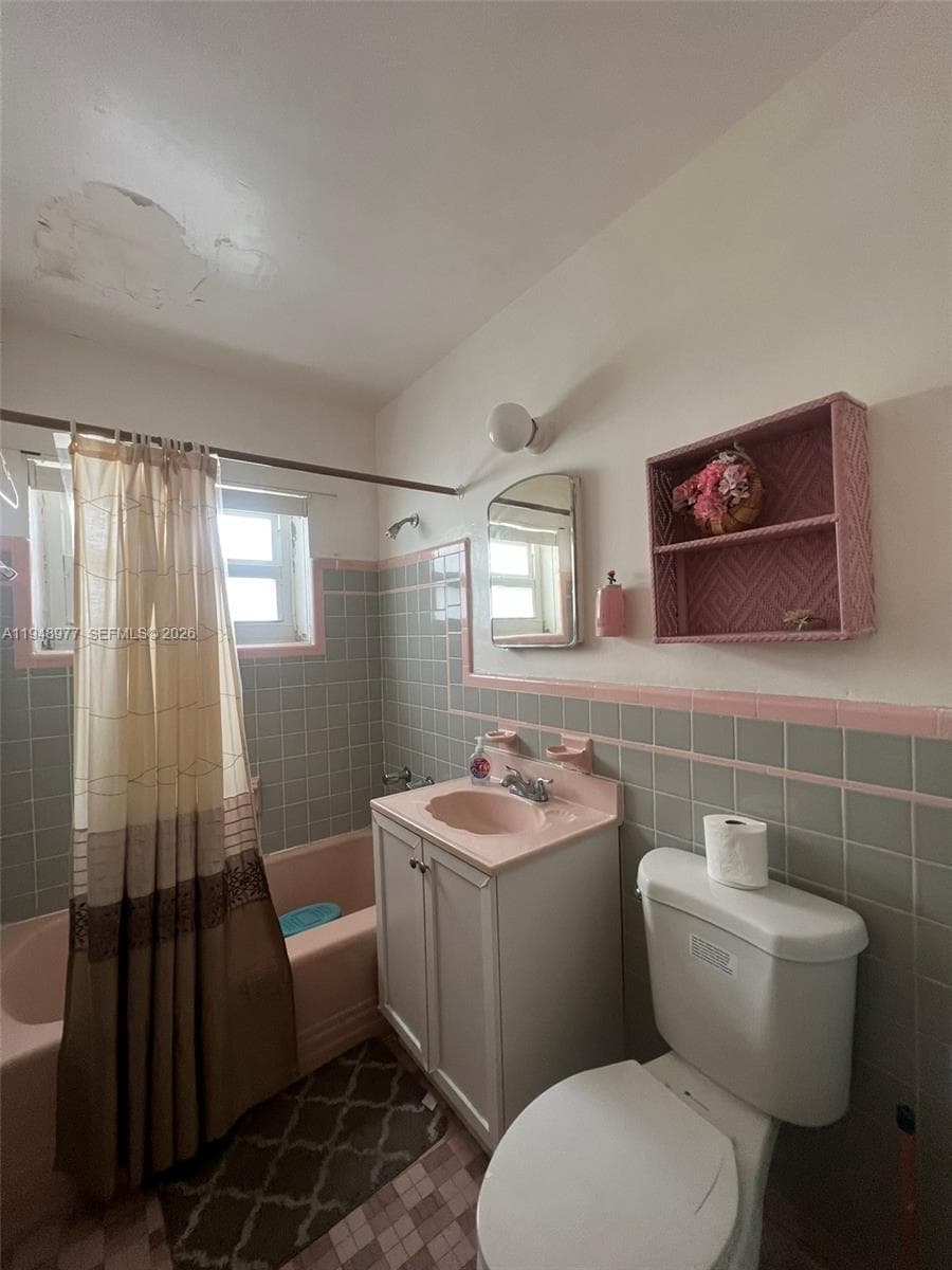 5561 SW 5th Ter, Miami FL 33134 — 32