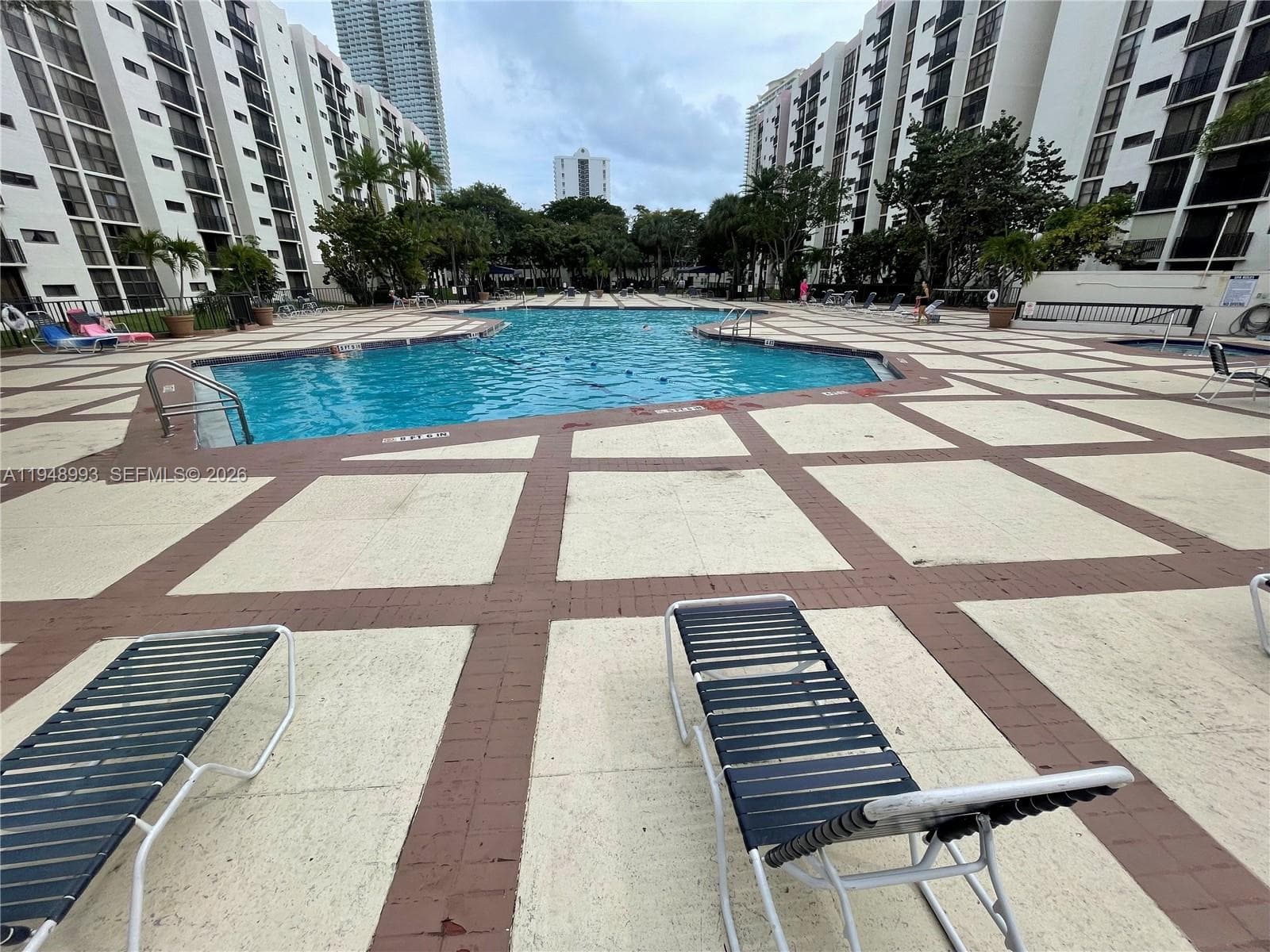 16919 N Bay Rd # 104, Sunny Isles Beach FL 33160 — 32