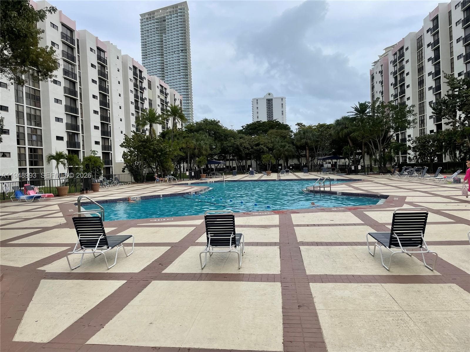16919 N Bay Rd # 104, Sunny Isles Beach FL 33160 — 34