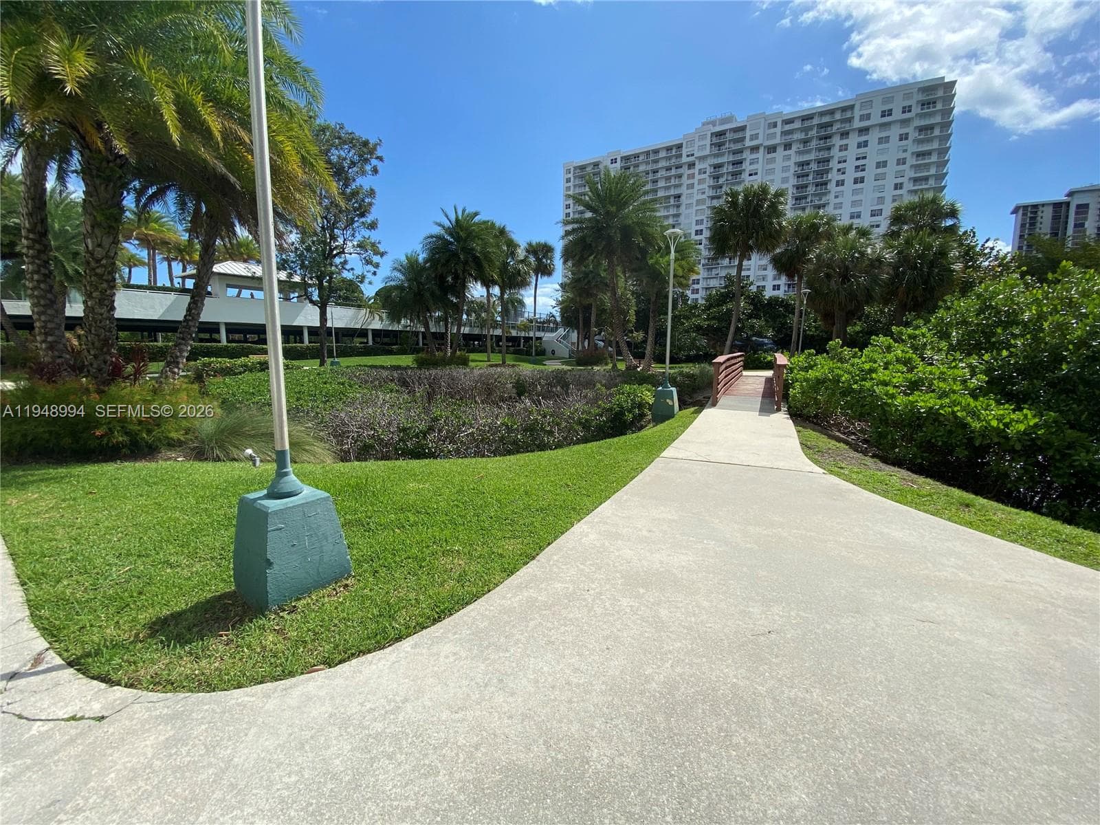 2851 NE 183rd St # 303E, Aventura FL 33160 — 39
