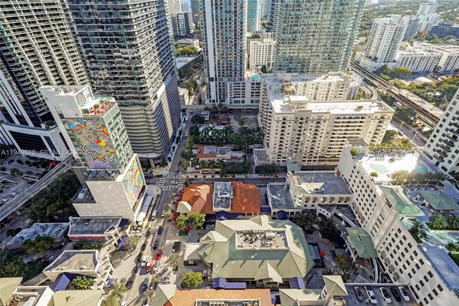 45 SW 9th St # 3405, Miami FL 33130 — 15