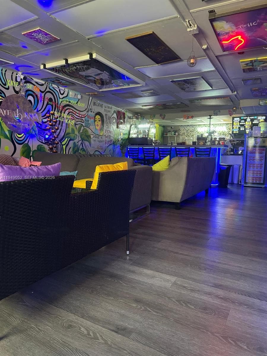 17010 W Dixie Hwy, North Miami Beach FL 33160 — 8