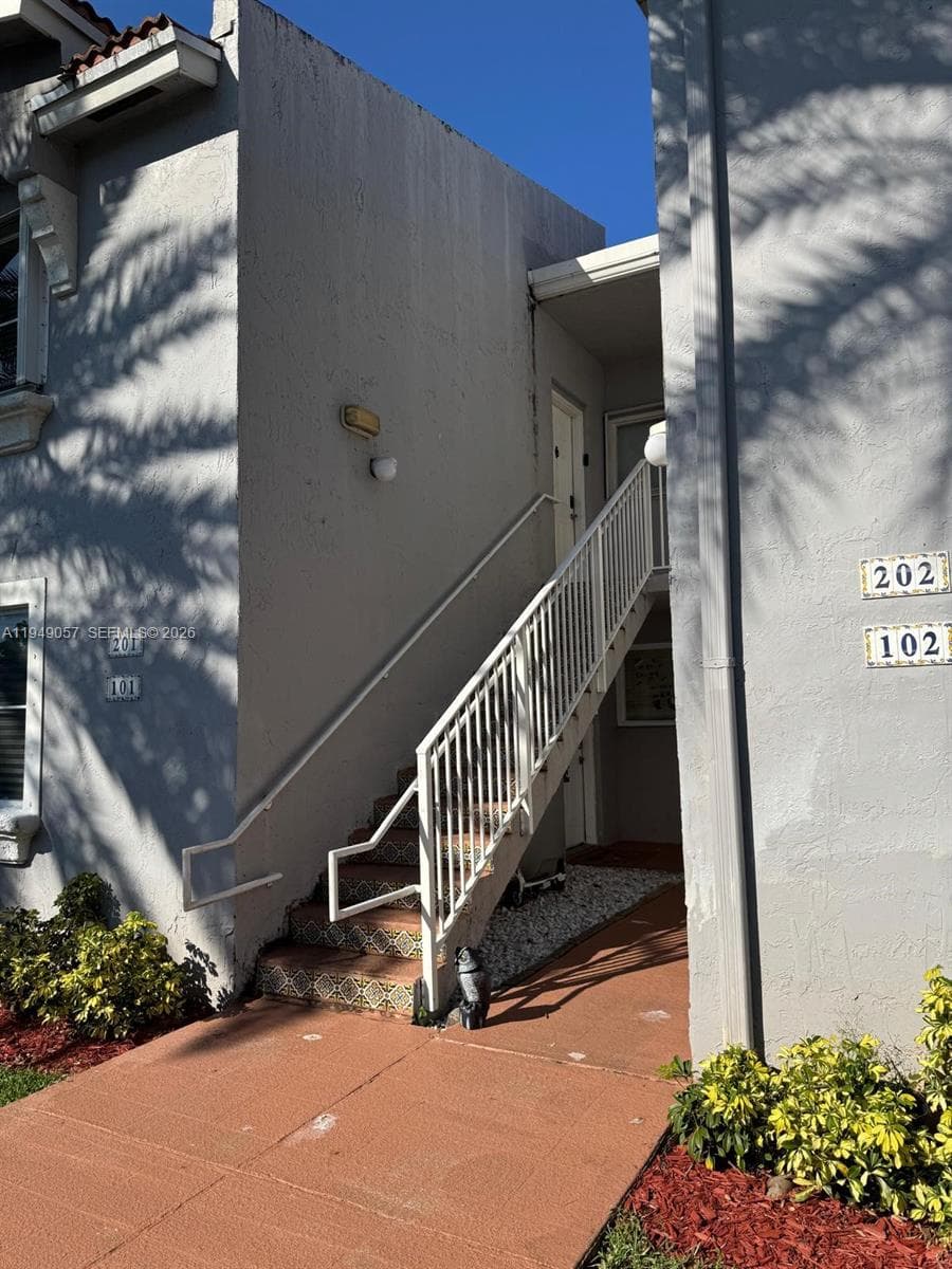 4744 NW 114th Ave # 202, Doral FL 33178 — 4