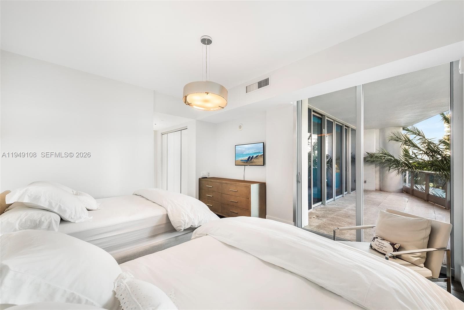 5959 Collins Ave # 606, Miami Beach FL 33140 — 25