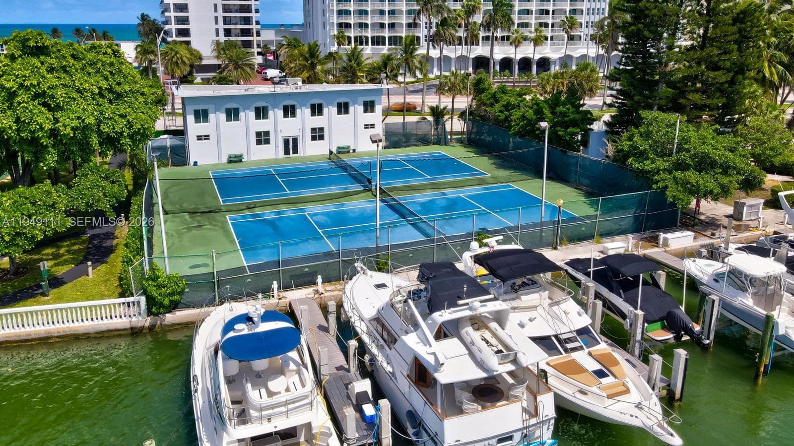 5401 Collins Ave # 340, Miami Beach FL 33140 — 23