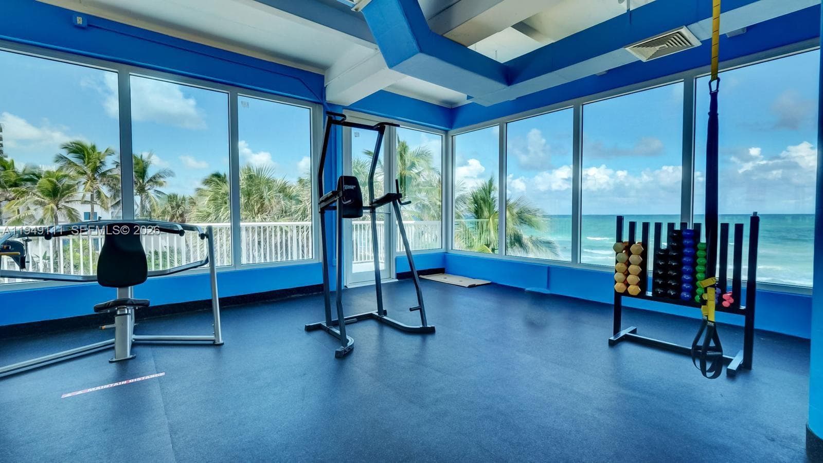 5401 Collins Ave # 340, Miami Beach FL 33140 — 42