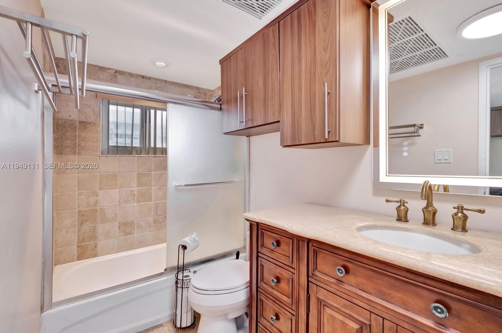 5401 Collins Ave # 340, Miami Beach FL 33140 — 17