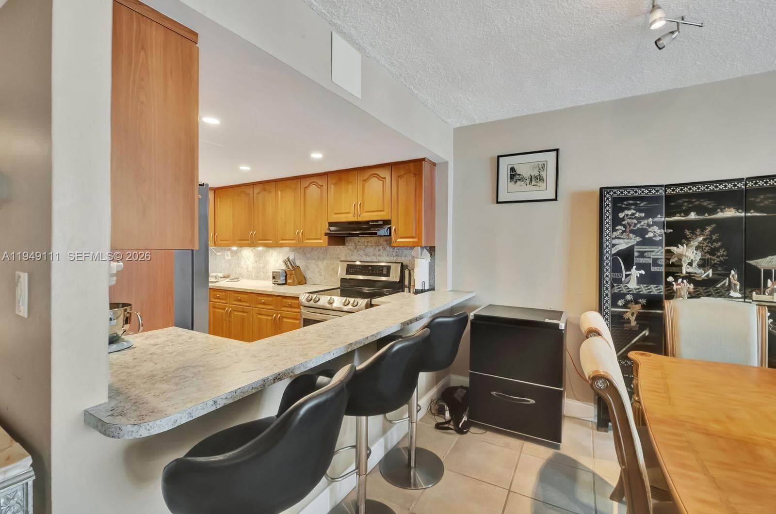 5401 Collins Ave # 340, Miami Beach FL 33140 — 12