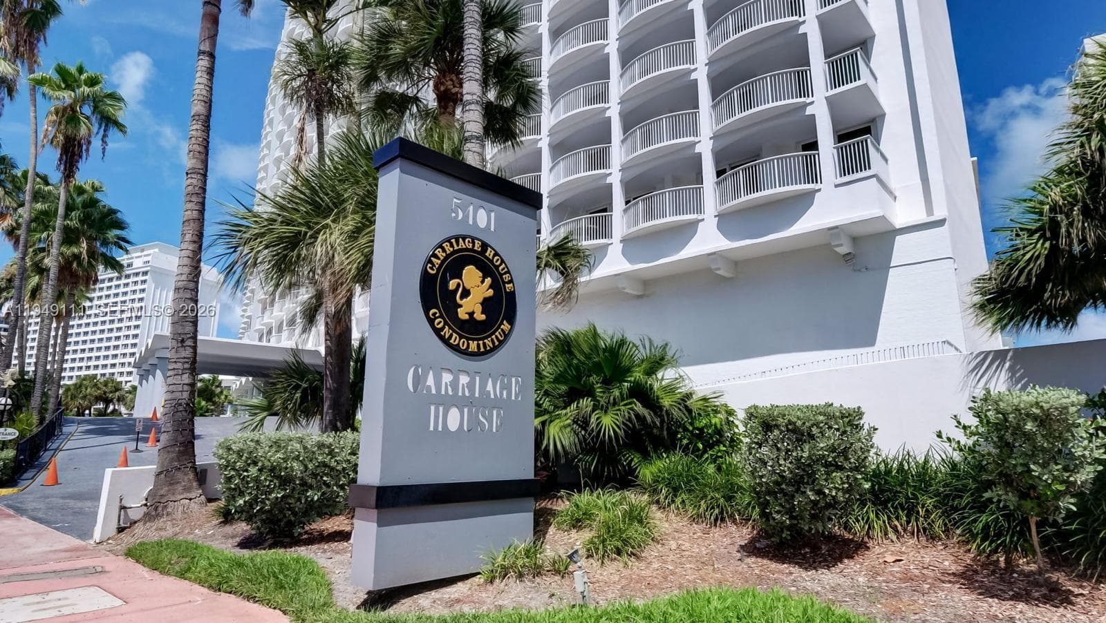 5401 Collins Ave # 340, Miami Beach FL 33140 — 28