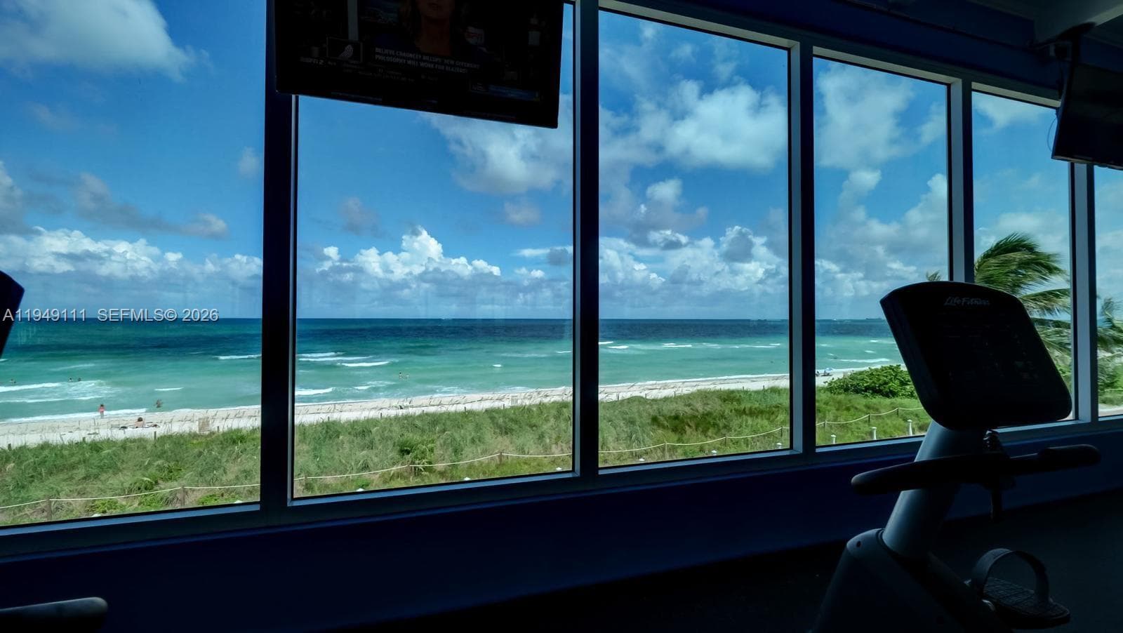5401 Collins Ave # 340, Miami Beach FL 33140 — 41