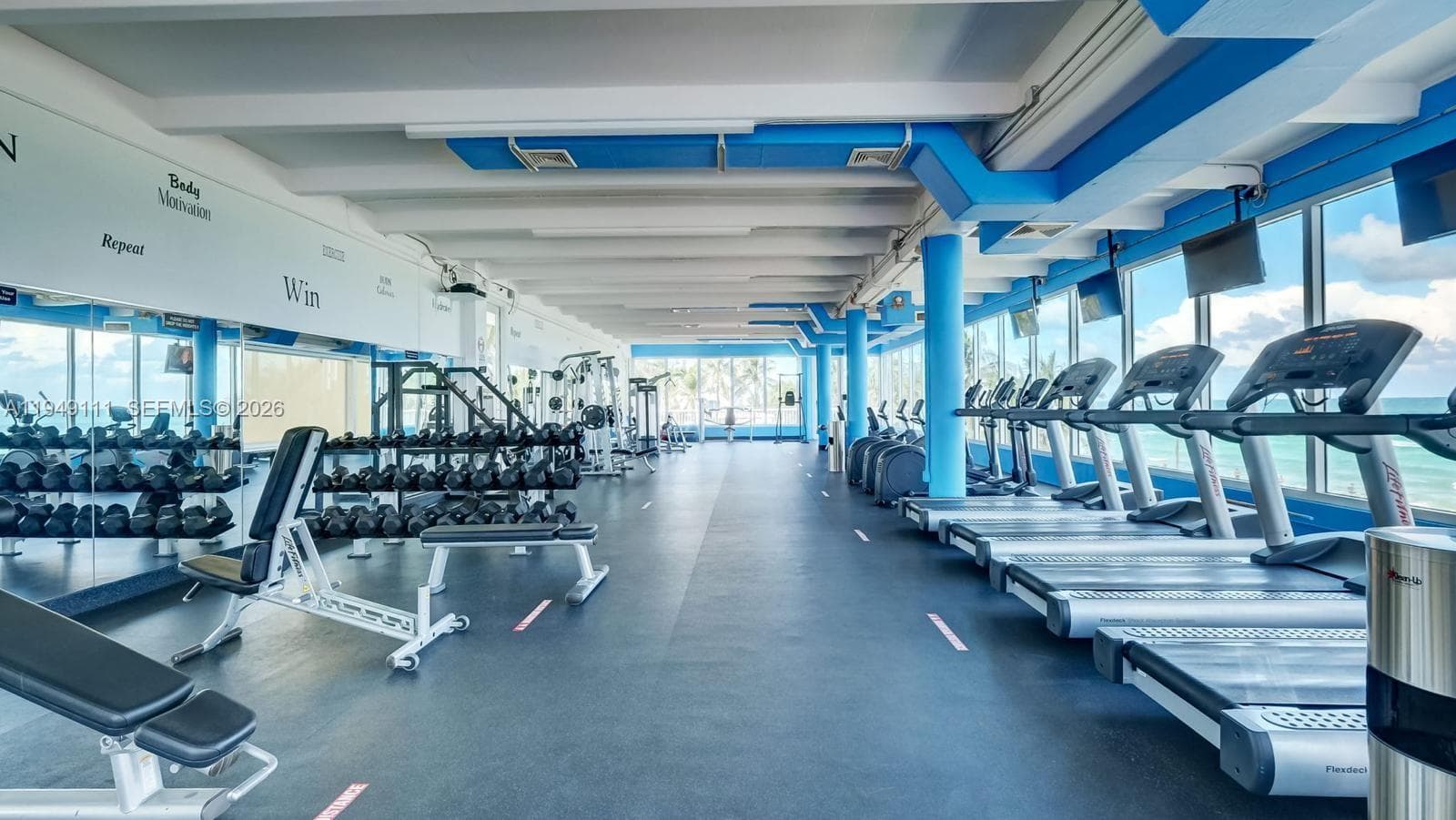 5401 Collins Ave # 340, Miami Beach FL 33140 — 39