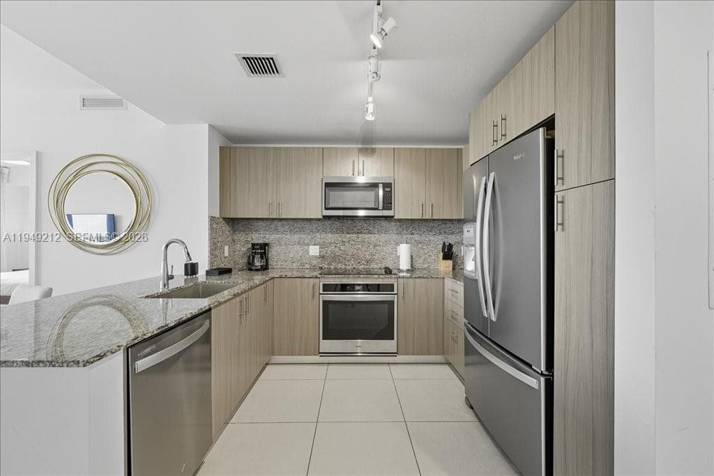 5350 NW 84th Ave # 505, Doral FL 33166 — 13