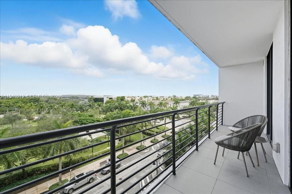 5350 NW 84th Ave # 505, Doral FL 33166 — 17