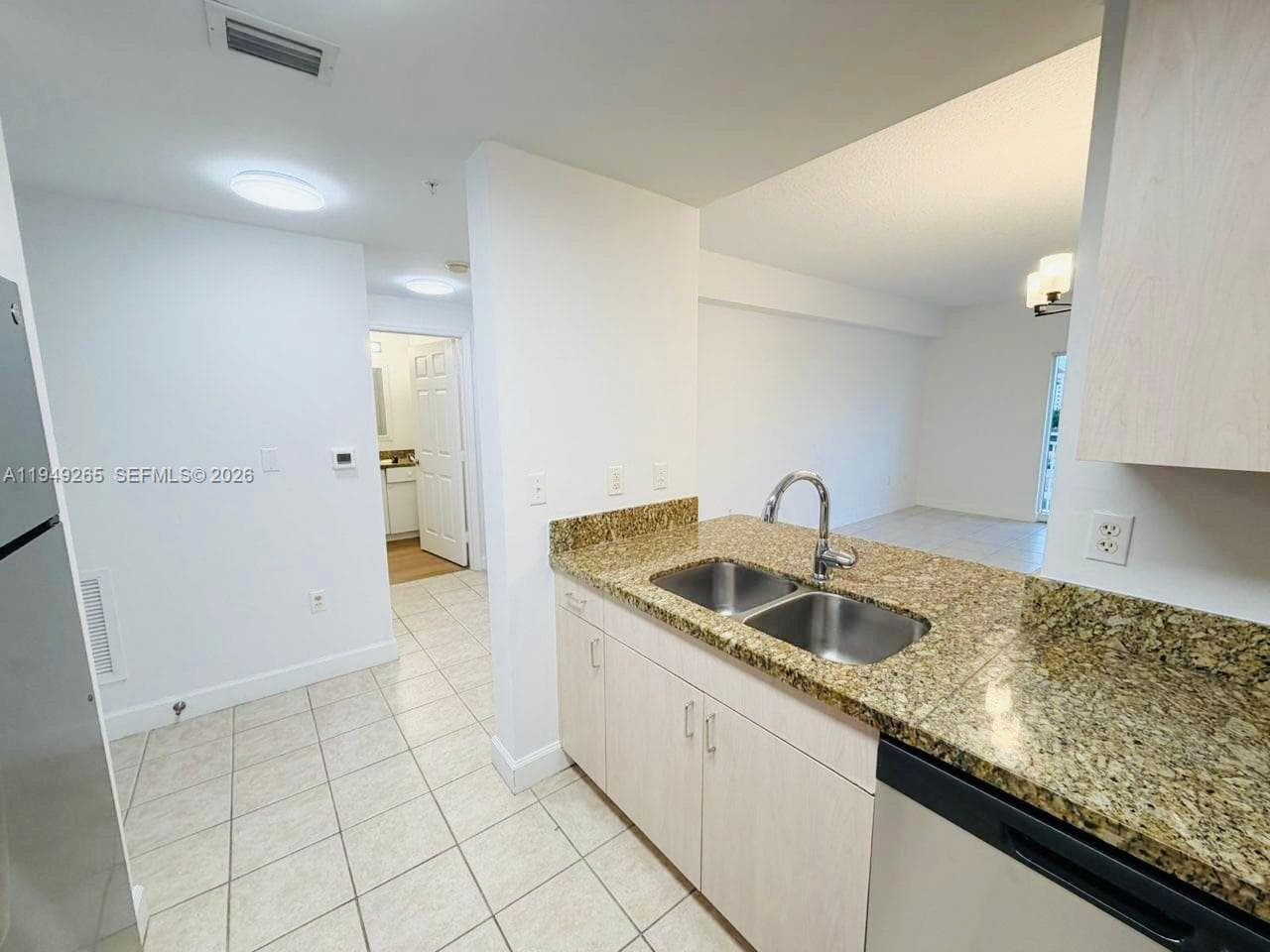 50 Menores Ave # 828, Coral Gables FL 33134 — 6