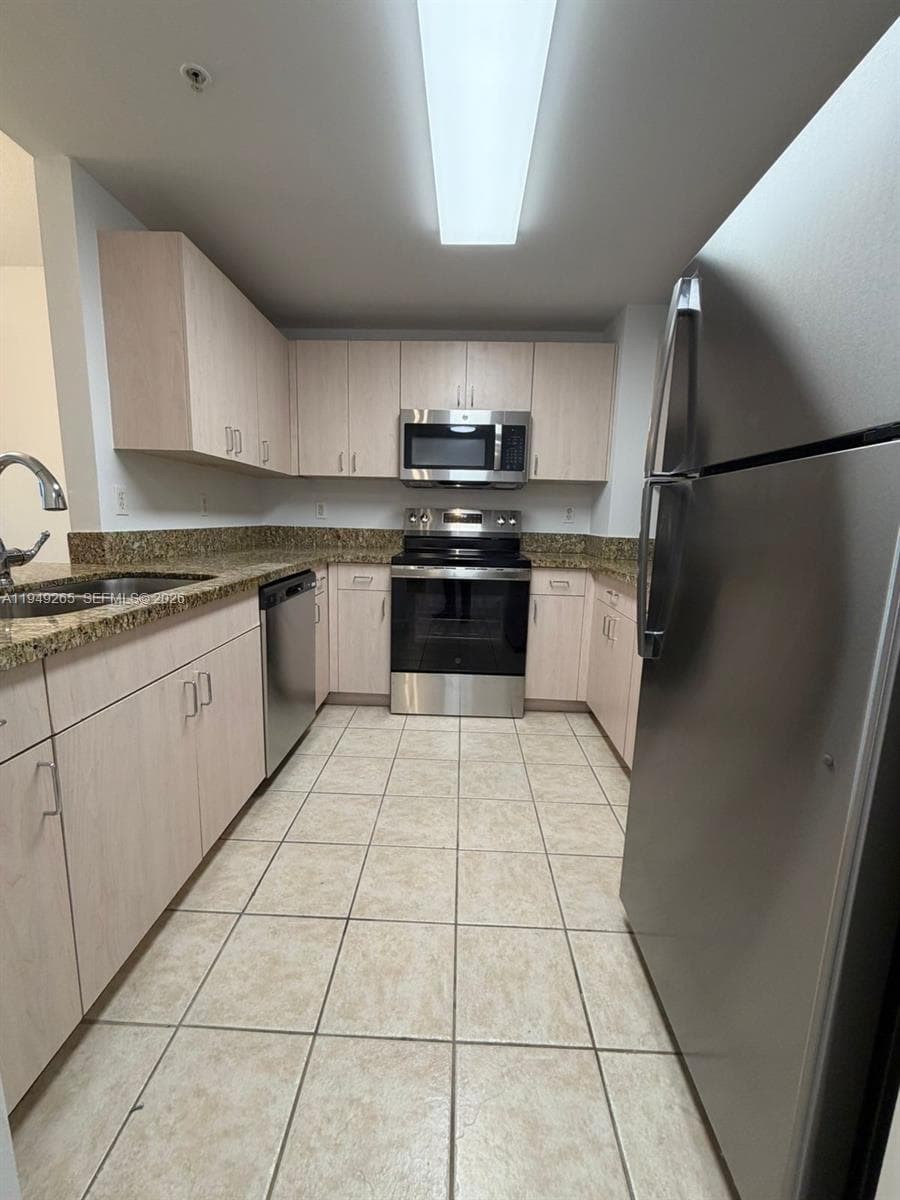 50 Menores Ave # 828, Coral Gables FL 33134 — 9