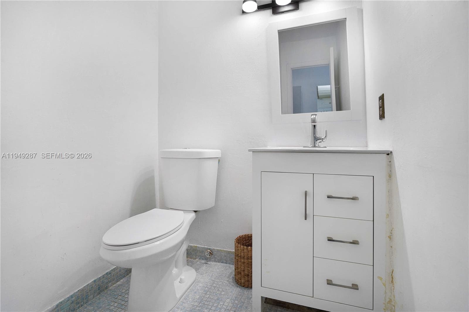 7925 Carlyle Ave # 202, Miami Beach FL 33141 — 12