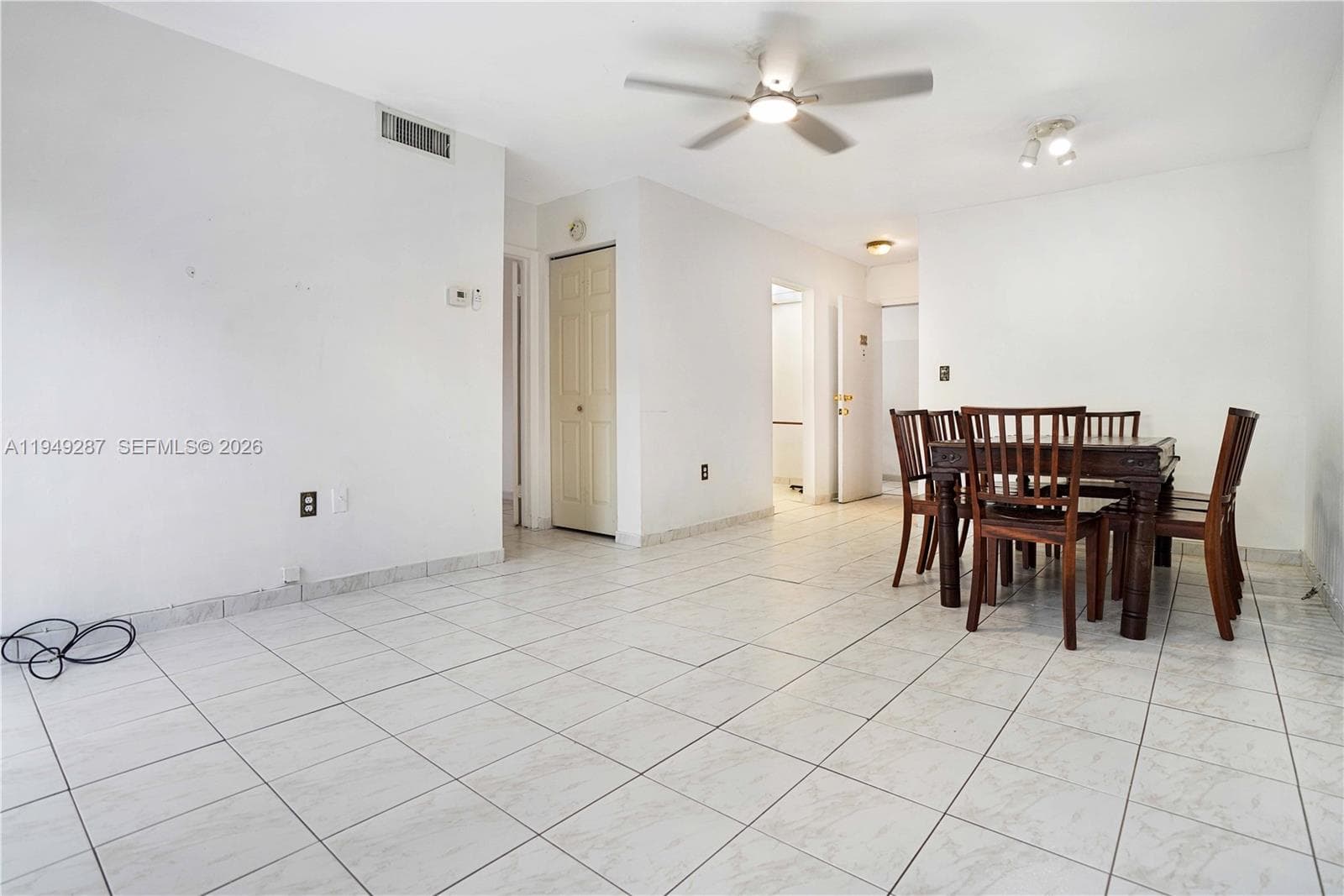 7925 Carlyle Ave # 202, Miami Beach FL 33141 — 11