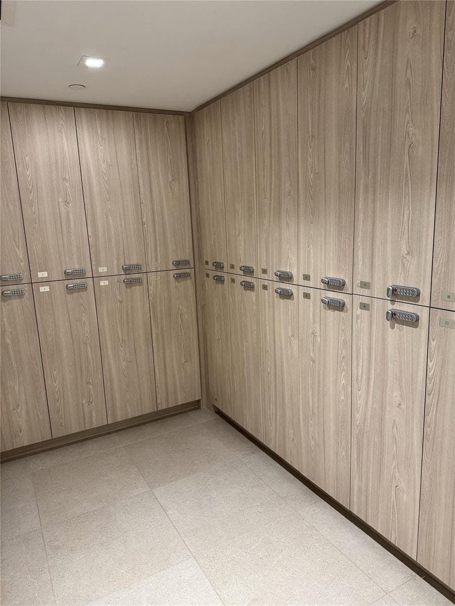 225 N Miami Avenue # 2507, Miami FL 33128 — 23