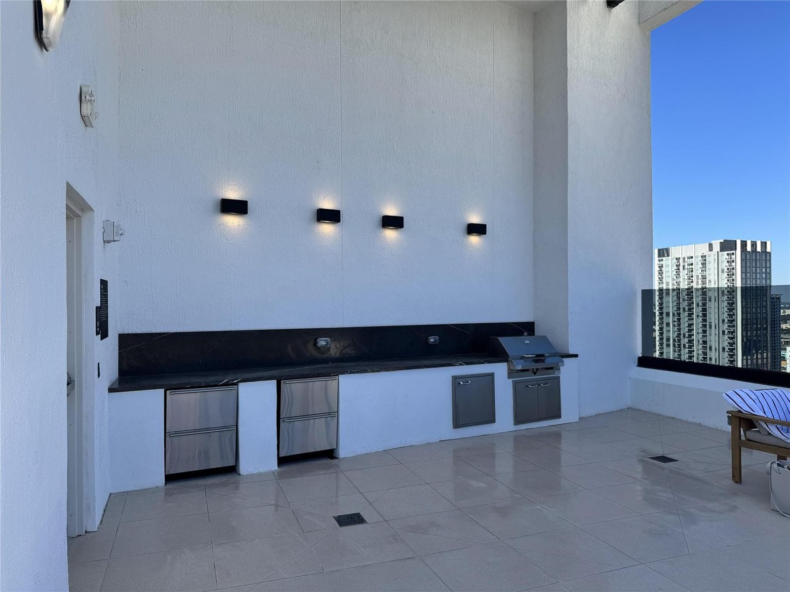 225 N Miami Avenue # 2507, Miami FL 33128 — 21