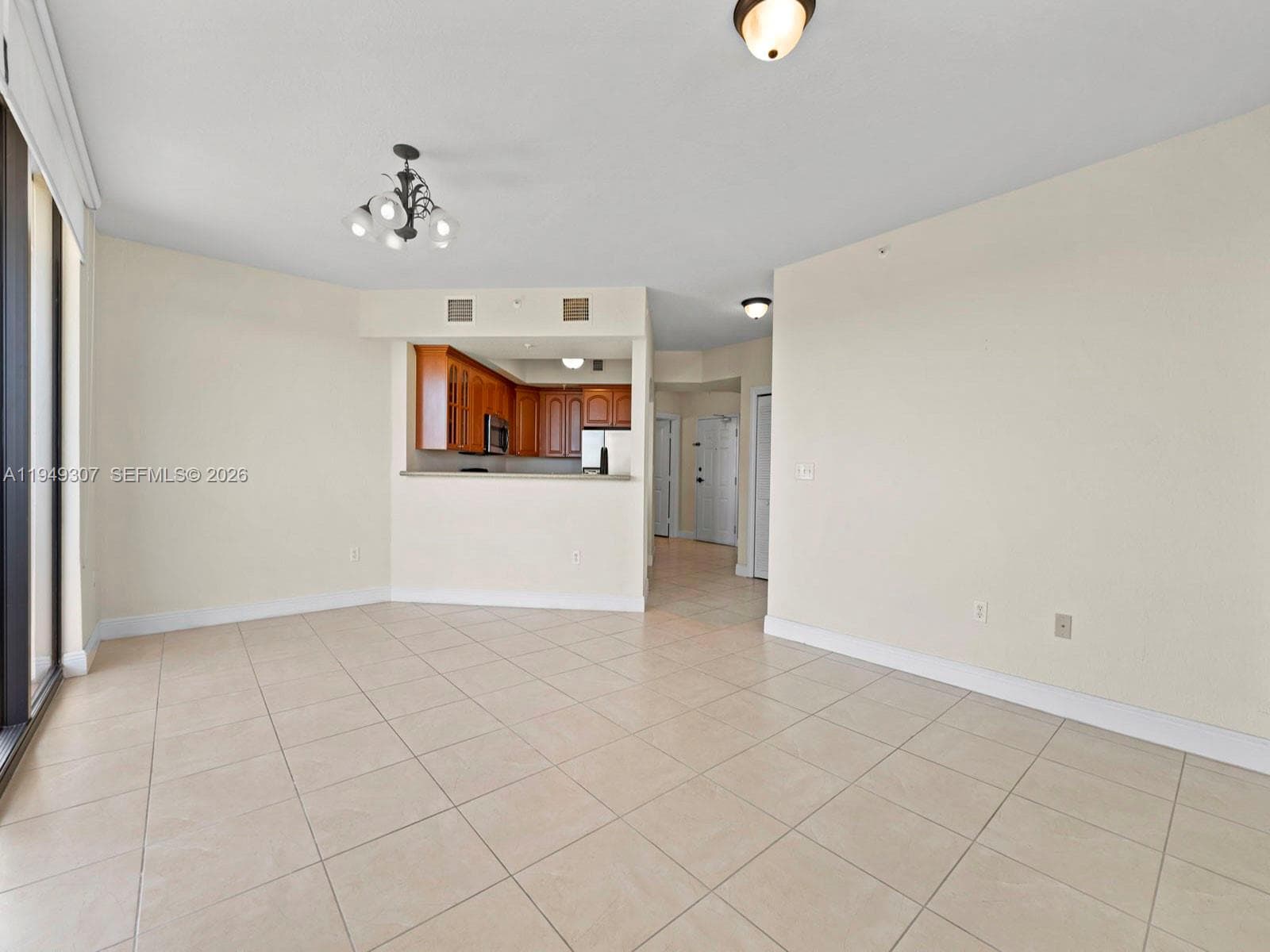 2301 SW 27th Ave # 1403, Miami FL 33145 — 23