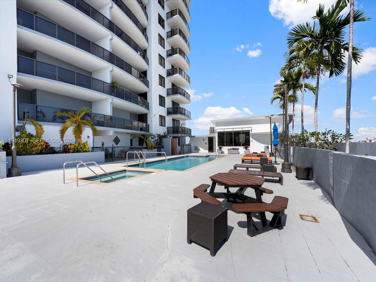2301 SW 27th Ave # 1403, Miami FL 33145 — 47