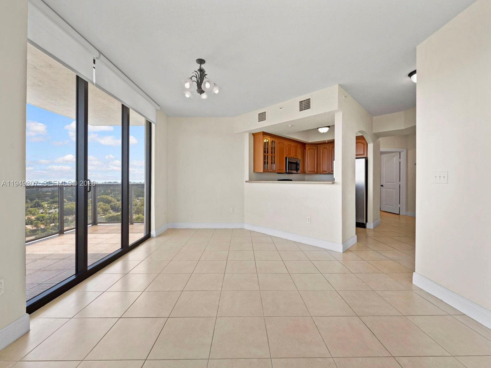2301 SW 27th Ave # 1403, Miami FL 33145 — 12