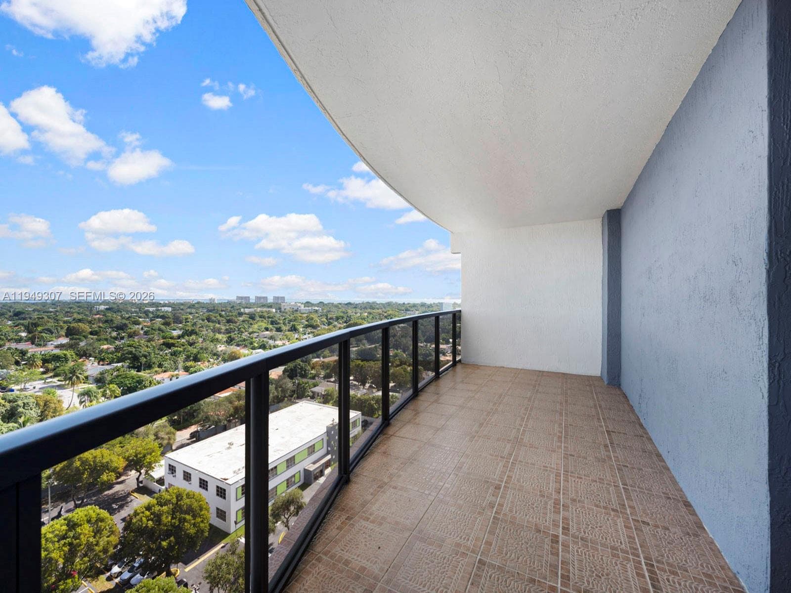 2301 SW 27th Ave # 1403, Miami FL 33145 — 32