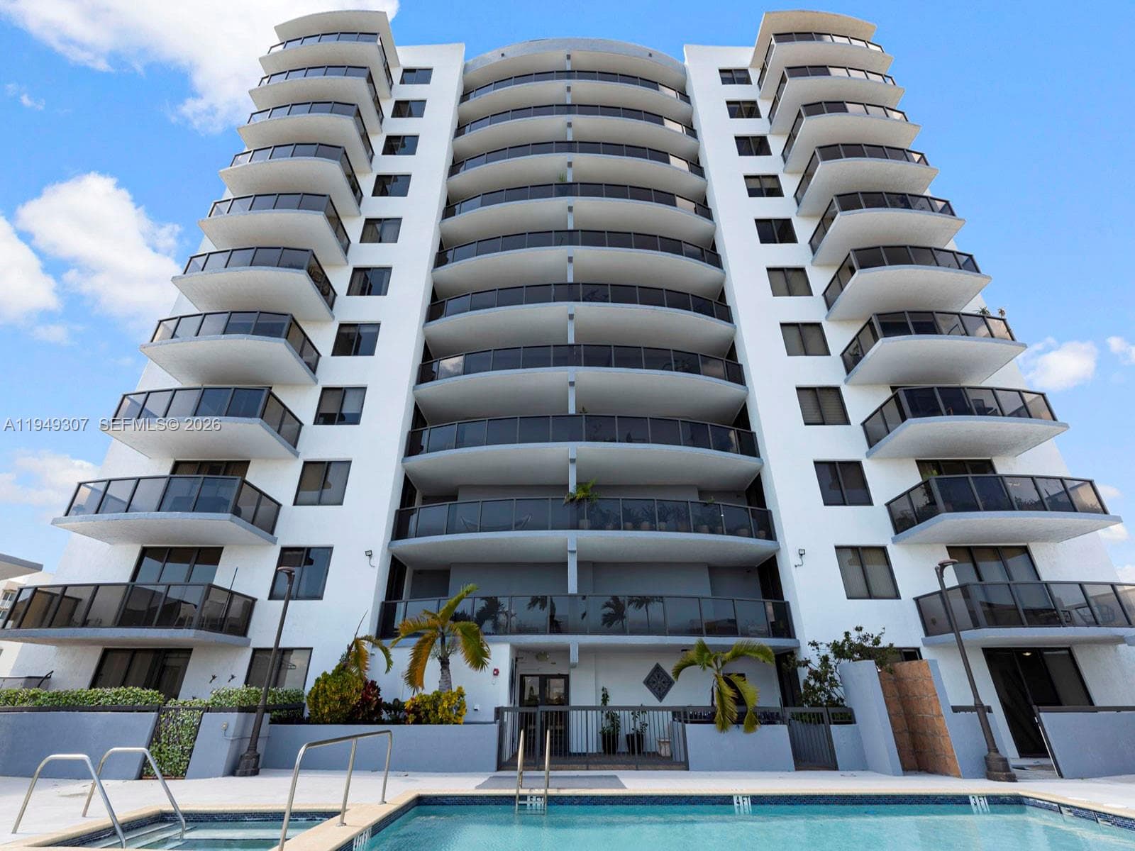 2301 SW 27th Ave # 1403, Miami FL 33145 — 48