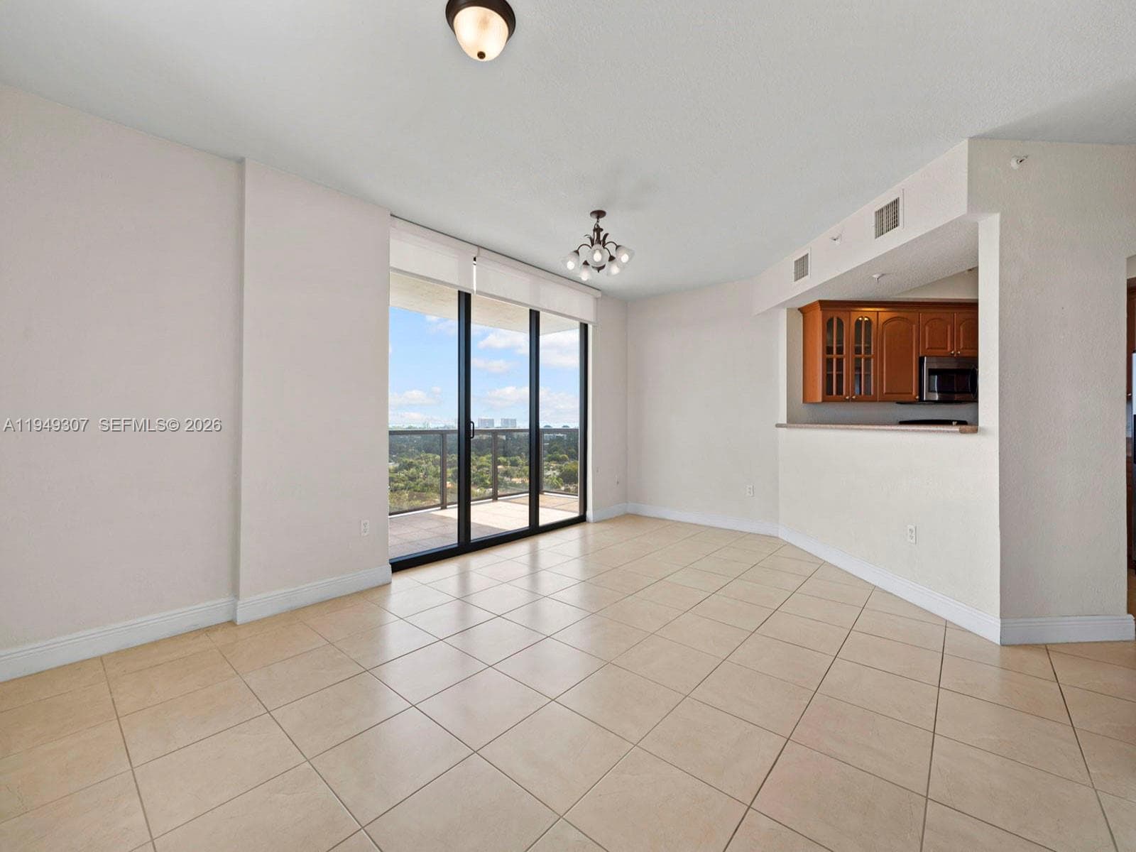 2301 SW 27th Ave # 1403, Miami FL 33145 — 11