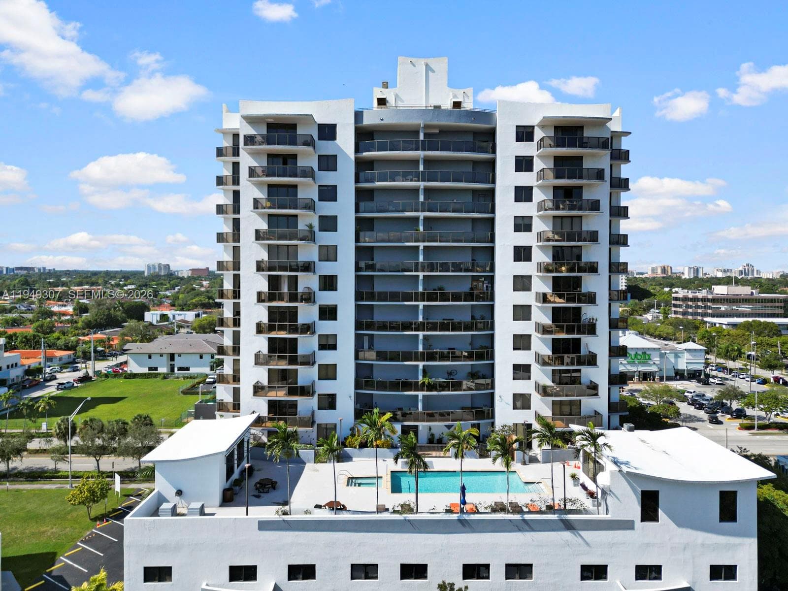 2301 SW 27th Ave # 1403, Miami FL 33145 — 44