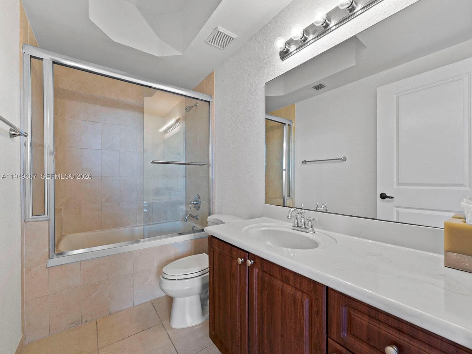 2301 SW 27th Ave # 1403, Miami FL 33145 — 29