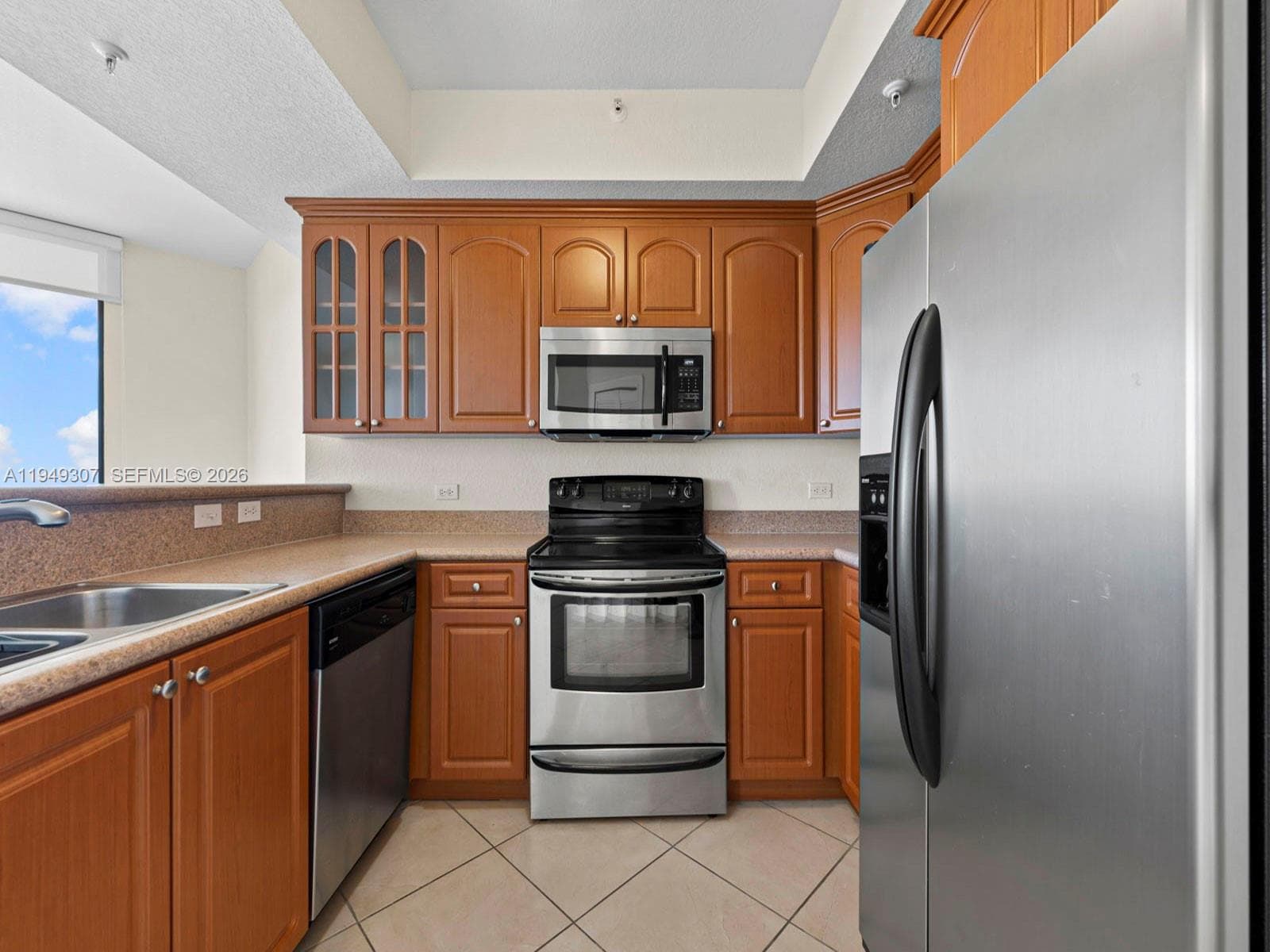 2301 SW 27th Ave # 1403, Miami FL 33145 — 8