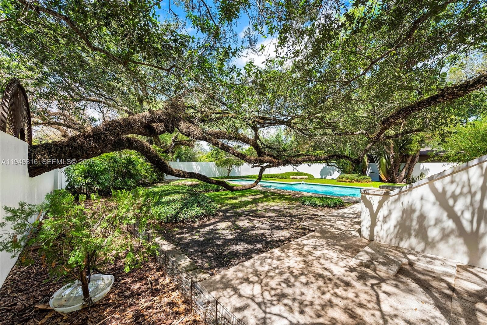 4191 Lybyer Ave, Miami FL 33133 — 46