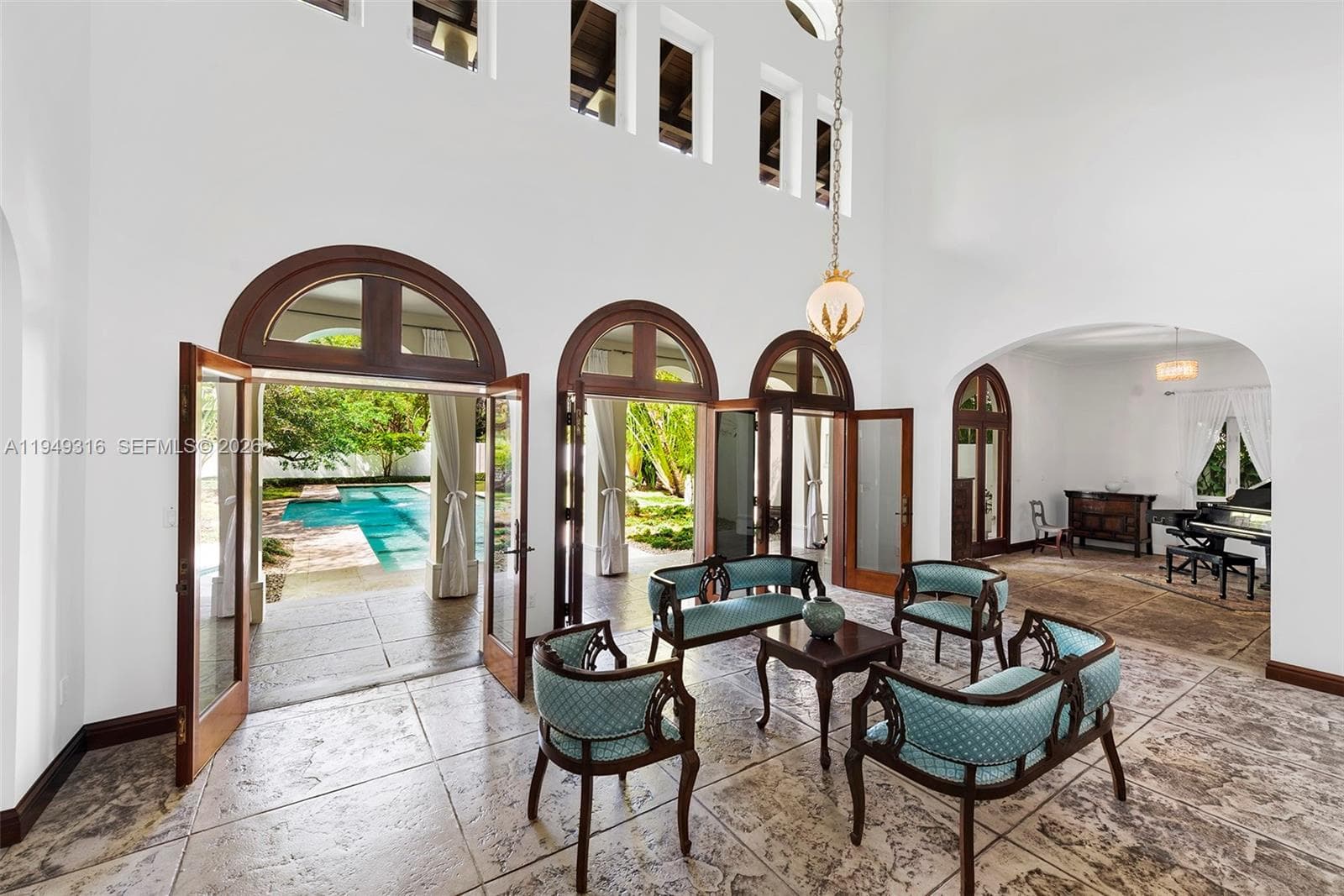 4191 Lybyer Ave, Miami FL 33133 — 12