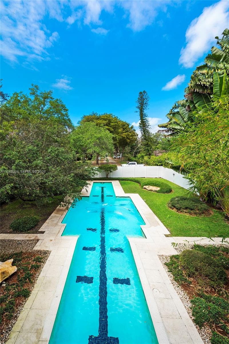 4191 Lybyer Ave, Miami FL 33133 — 18