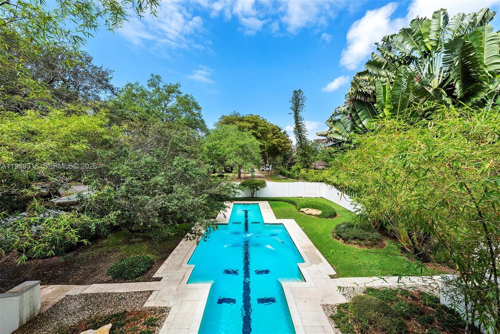 4191 Lybyer Ave, Miami FL 33133 — 19