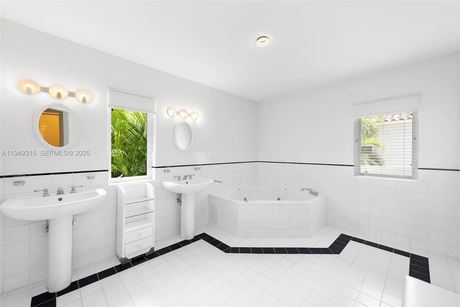 4191 Lybyer Ave, Miami FL 33133 — 31