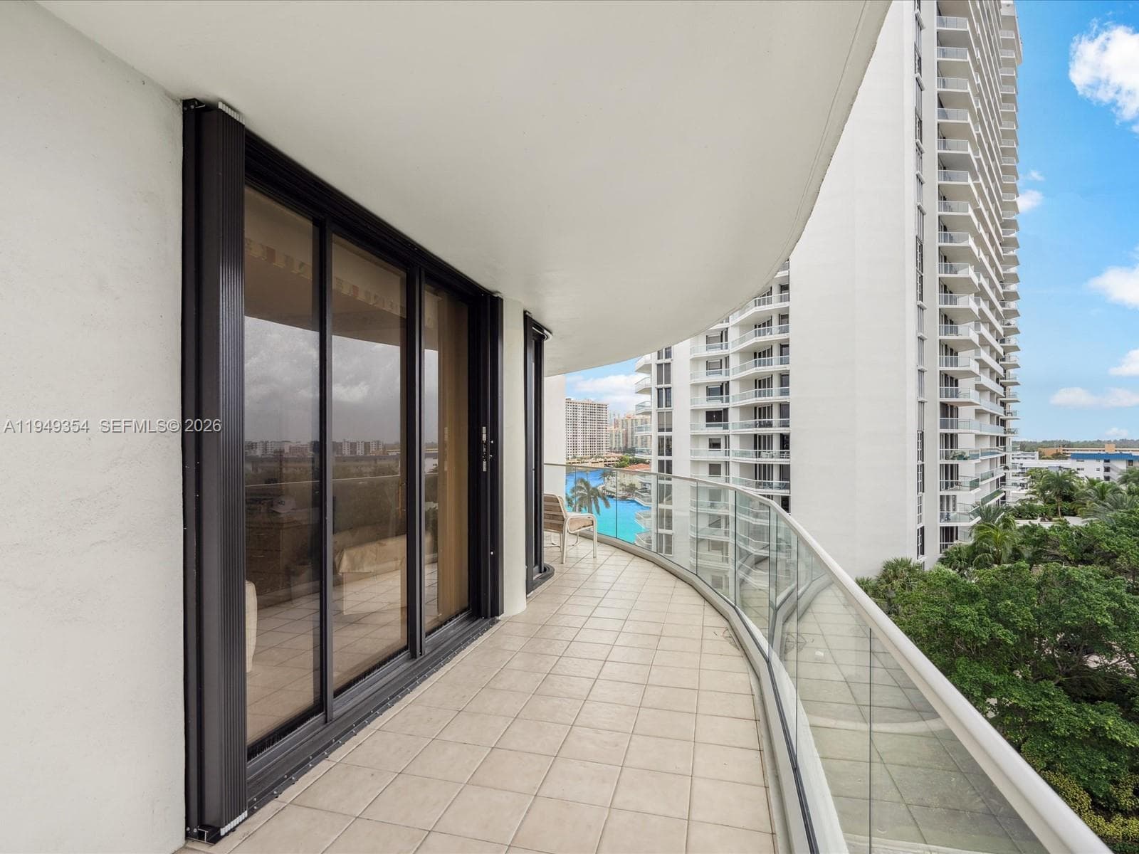 2800 Island Blvd # 702, Aventura FL 33160 — 27